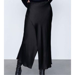 NWT Zara Satin effect double slit skirt